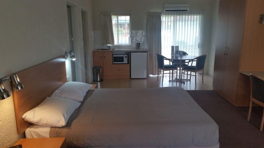 Boulevarde Motor Inn Wagga Wagga Esterno foto